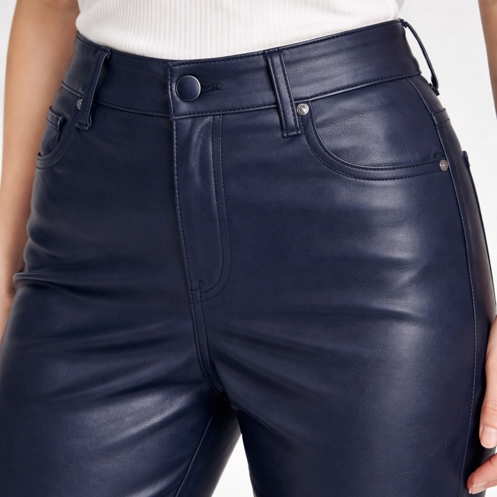 Badgley Mischka 5 Pocket Boyfriend Baddie Cropped Pants Navy Marine Blue Size 4 - Picture 3 of 13